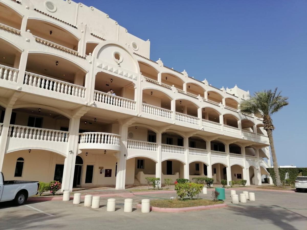 Durrah Beach Apartment Дурат Аларус Екстериор снимка